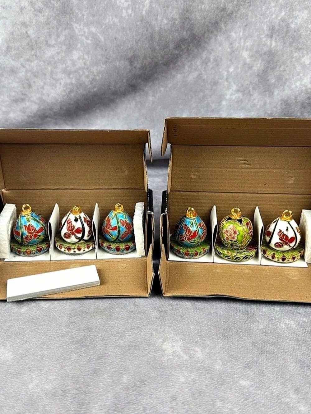 Bombay Hors d'Oeuvres Identifie Cloisonne Name Tag Holders Set of 6 w/ Tags